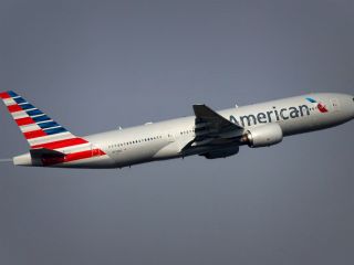 خلبان پرواز فینیکس به بوستون حین پرواز درگذشت