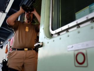 اتحادیه اروپا عملیات نظامی علیه قاچاقچیان انسان را آغاز کرد