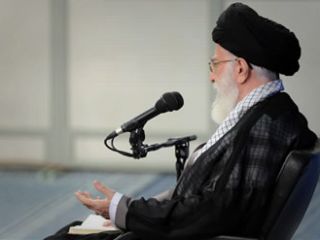 خامنه‌ای: مذاکره با آمریکا ممنوع است
