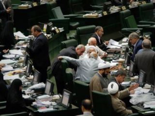 آغاز بررسی «اقدام ایران در اجرای برجام» با حضور ظریف در مجلس