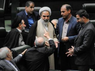 حسینیان: اگر کاره‌ای بودم صالحی را داخل راکتور اراک دفن می‌کردم