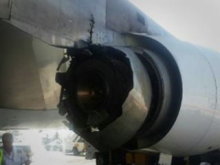 هواپیمای ماهان با بیش از ۴۰۰ مسافر و بدون یک موتور، سالم فرود آمد