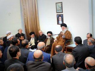 انتقاد آیت الله خامنه ای از فقدان 'اعتراض قابل اعتنا' به کشته شدن '۷ هزار مسلمان' در منا