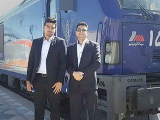 لوکوموتیوران‌های قطار مشهد دو یوزپلنگ را نجات دادند