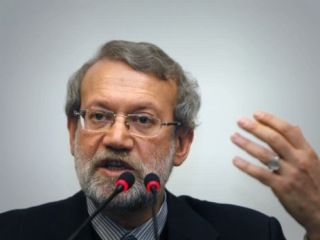 لاریجانی: باید با کانادا برای رفع ابهامات در روابط دوجانبه گفت‌وگو شود
