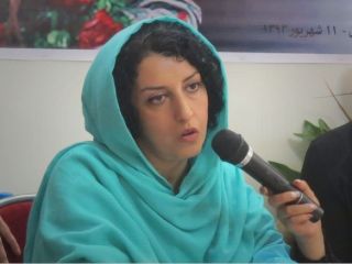 نرگس محمدی در آغوش گوهر عشقی از حال رفت