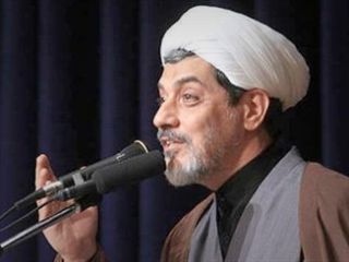 یک روحانی: تماشای ماهواره مثل خواندن کتاب های ضاله است/ امروز کودکان ابتدایی از ما چیزهایی می پرسند که قدیم در کتاب های متکلمین مطرح می شد