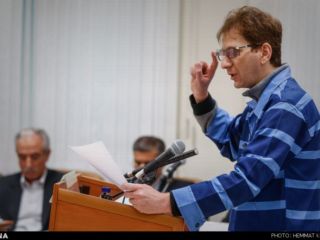 بابک زنجانی: تا دوشنبه پول نفت را می‌دهم