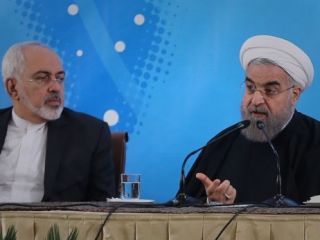 روحانی: جوانان یکی از کشورهای منطقه با درشت‌گویی به جایی نمی‌رسند