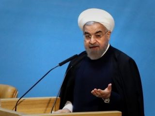 روحانی: نباید عده ای با کلمه 