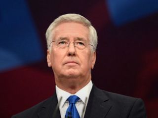 وزیر دفاع بریتانیا: خرابکاری در هواپیمای روسی توجیه‌کننده عملیات هوایی در سوریه خواهد بود