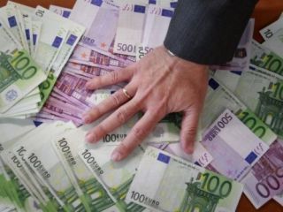 مادر بزرگ اتریشی یک میلیون یورو اسکناس را پاره کرد