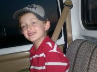 دو پلیس آمریکایی به قتل پسربچه شش ساله متهم شدند