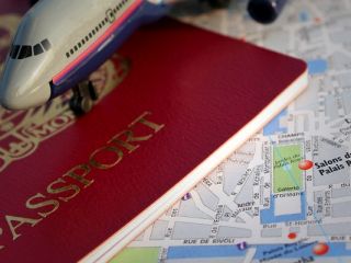 یک قرن گذرنامه؛ گذرنامه ایرانی کجای کار است؟