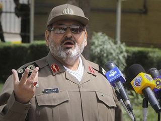 سرلشکر فیروزآبادی: وزیر دفاع آمریکا خارج از اندازه خود حرف زده است