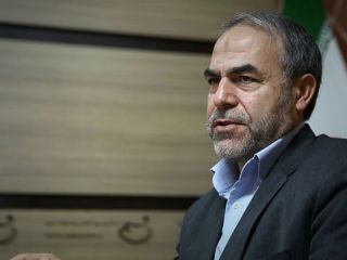 فرمانده ارشد سپاه کسانی را که «بحث نفوذ را زیر سوال می‌برند» تهدید کرد