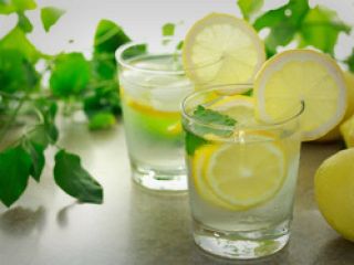 دفع سنگ کلیه با دلستر و آبلیمو