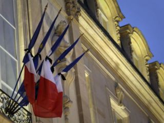 سکوت کاخ الیزه در مورد 'لغو' مراسم پذیرایی از روحانی