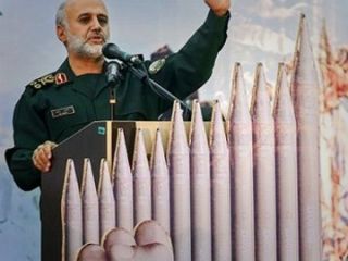 سرلشکر رشید: باید جلوی کسانی که آمریکا را بزک می‌کنند بایستیم