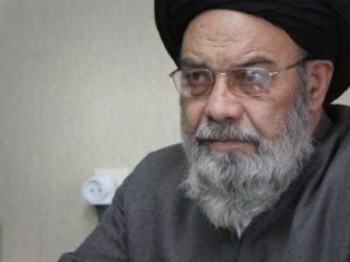 امام جمعه اصفهان: حق زن این نیست که کار کند