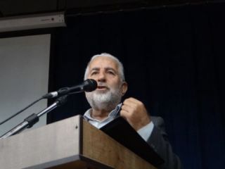 مشاور قاسم سلیمانی: ایران ۱۴ دپوی موشکی در عمق ۳۰ تا ۵۰۰ متری دارد