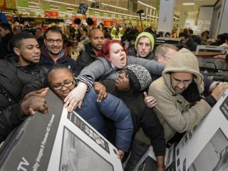 روز آتش زدن به مال در جمعه سیاه