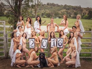 تقویم برهنه دانشجویان دانشگاه سیدنی برای کمک به آسیب‌دیدگان خشکسالی