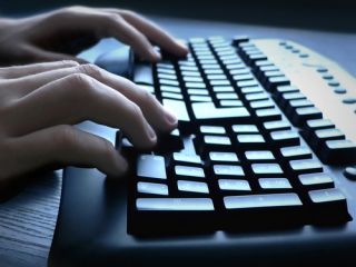 ظرف هشت ماه بیش از ۷۰۰ متهم جرایم سایبری در تهران دستگیر شدند