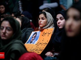 خواهر ضیا نبوی جای خالی‌اش را در مراسم «روز دانشجو» پر کرد