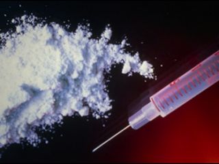 مرگ مشکوک زن جوان به روایت همسرش: هر دو معتاد بودیم، خودم مواد برایش تزریق کردم و مرد