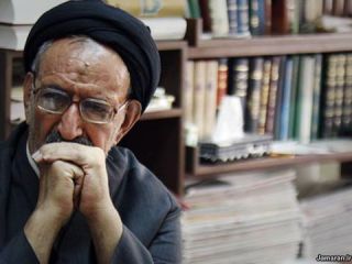 دعایی: در مورد همراهی با خاتمی، از رهبری اجازه خواستم