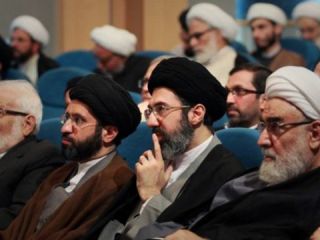 سومین روز از ثبت‌نام خبرگان؛‌ «مجتبی خامنه‌ای نامزد نمی‌شود»