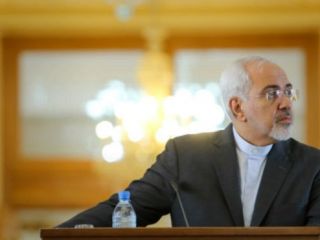 ظریف: اجرای کامل قانون جدید آمریکا درباره سفر به ایران، نقض برجام خواهد بود