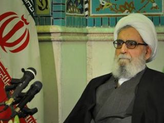 امپراطور آستان قدس رضوی، غایب بزرگ مجلس خبرگان