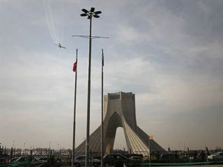 در حاشیه مانور جدید دلواپسان/ متهمانی که ادای طلبکار در می آورند!