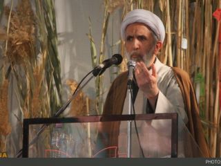 طائب: شما که کدخدا را دیده‌اید پس چرا دست به طلا می‌زنید آهن می‌شود؟