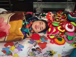 شگفتی‌های دختر هنرمند ۷۰سانتی در تهران