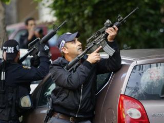 جستجوی گسترده برای دستگیری تیرانداز تل‌آویو