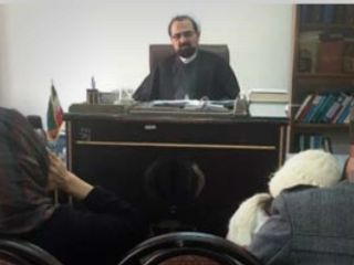 آشنایی و جدایی در ایستگاه دادگاه