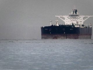 سقوط قیمت نفت ایران به سطح ۲۸ دلار