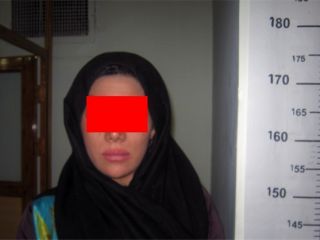 زورگیری یاسمین و آتنا با چاقو از مردان!