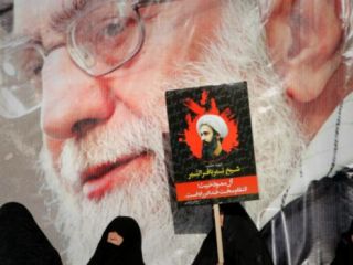 تصمیم دشوار آیت‌الله خامنه‌ای برای ادامه یا توقف 'حج واجب'