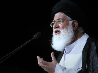 علم الهدی: پرتاب چهار تکه سنگ به شیشه سفارت مهم است یا اینکه به چهار بچه معصوم در گیت امنیتی تجاوز کنند؟