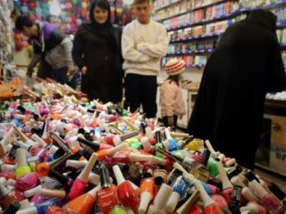 توصیه به حنا بستن به جای الگوبرداری از مدهای غربی