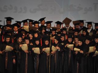 از ۱۱۸۰۰ فارغ‌التحصیل رشته‌های پزشکی اطلاعی در دست نیست