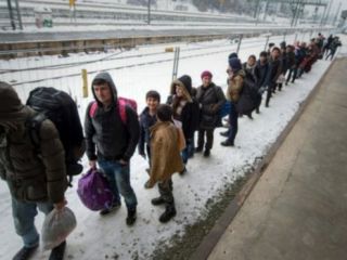 آلمان مهاجران بیشتری را به اتریش بازگردانده