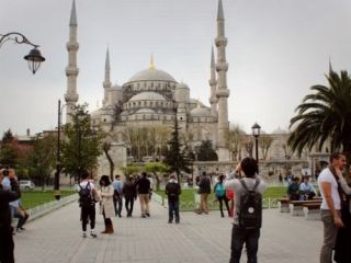 انفجار در مرکز توریستی استانبول «چندین کشته و زخمی» برجای گذاشت