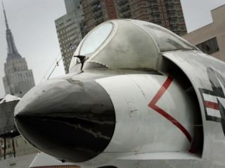 مرگ خلبان و کمک‌خلبان در پی سقوط هواپیمای ارتش در چابهار