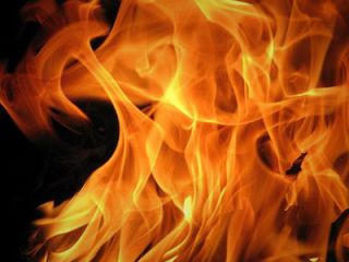 اقدام به خودسوزی نافرجام در شورای شهر