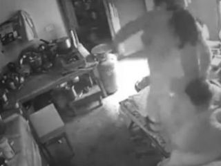 بازداشت یک زن درهند به اتهام ضرب و شتم مادرشوهر